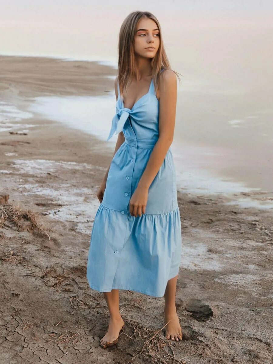 любопытный голубь. голубь рисунок. самка голубя. человек голубь. сизый голубь меланист.