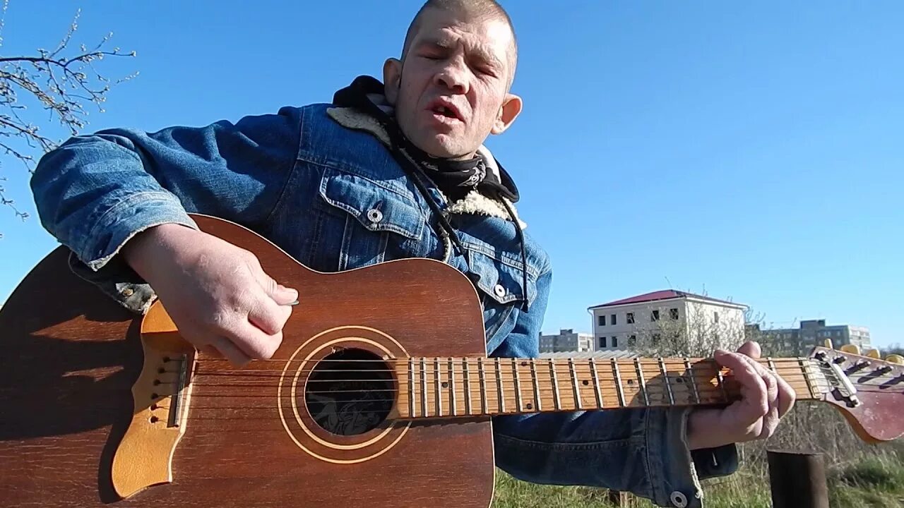 Гитара константина ступина. Костя ступин. гитары константина ступина.