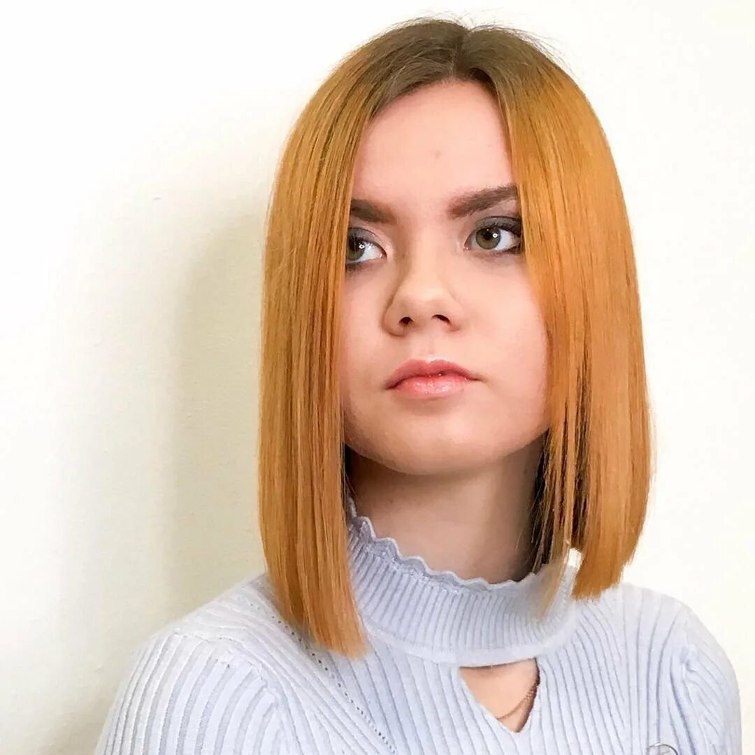 Как подстричь ровное каре. Карэ удлиненное каре прямое. деметриус каре ровный срез. стрижка боб каре ровный срез.