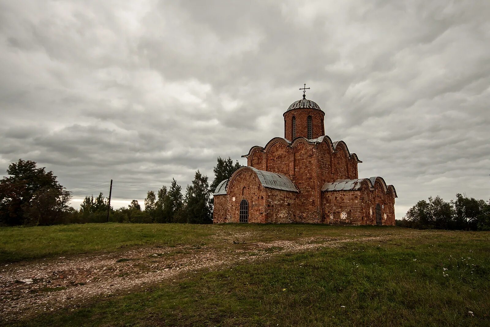 Церковь спаса на ковалеве. Церковь спаса преображения на ковалеве. церковь спаса преображения на ковалеве в великом новгороде. церковь спаса на ковалеве 1345. церковь спаса-преображения на ковалеве близ новгорода. 1345..