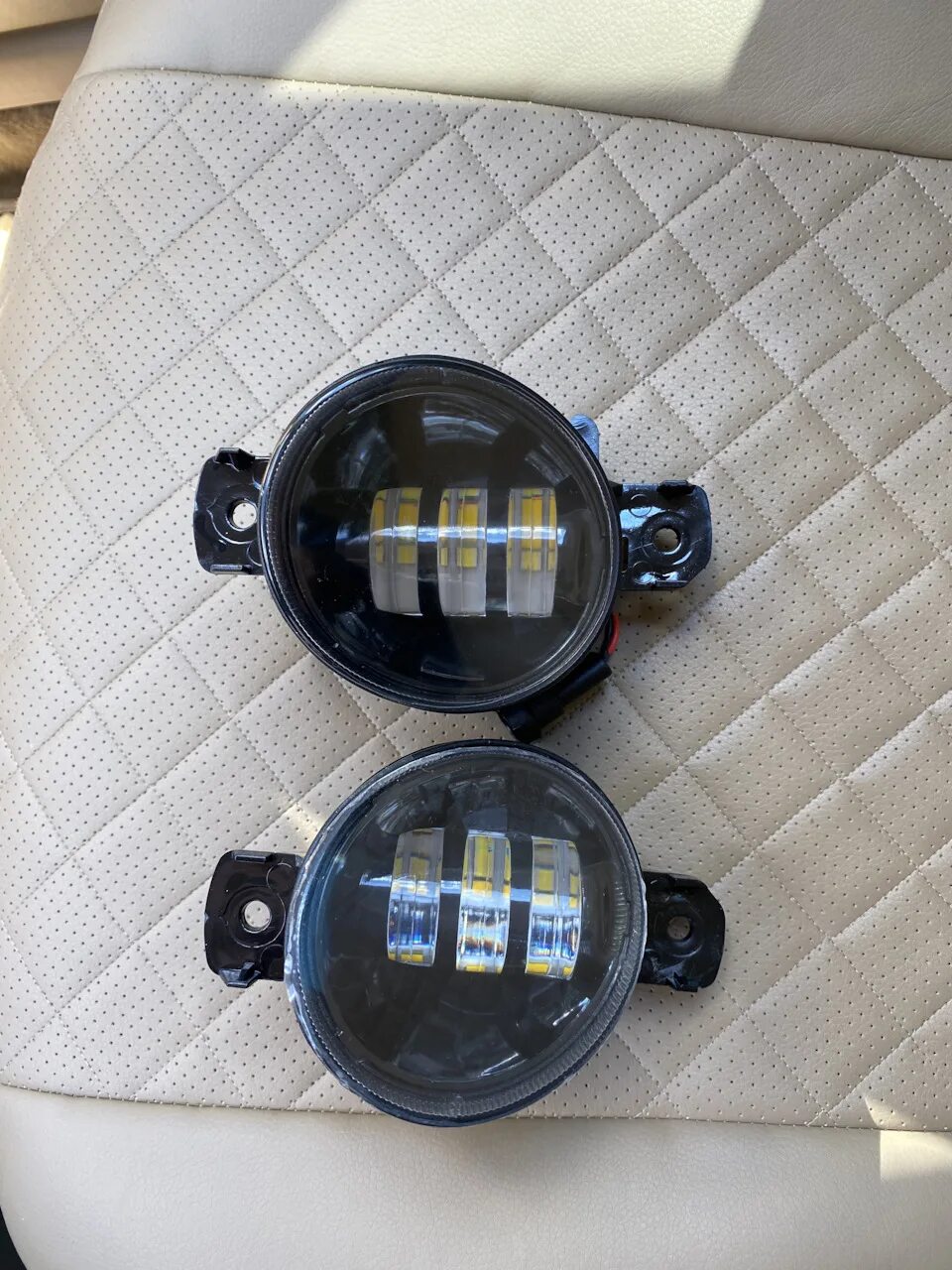 ПТФ Nissan Almera n16. Led туманки Ниссан Альмера n16. Светодиодные ПТФ Nissan.Almera. Светодиодные противотуманные фары Nissan n16. Птф 15