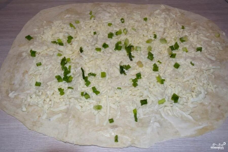 Лаваш с брынзой рецепт. Рулет из лаваша с брынзой. рулетики из лаваша с брынзой и зеленью. рулет в лаваше с брынзой и зеленью. лаваш с брынзой и зеленью.