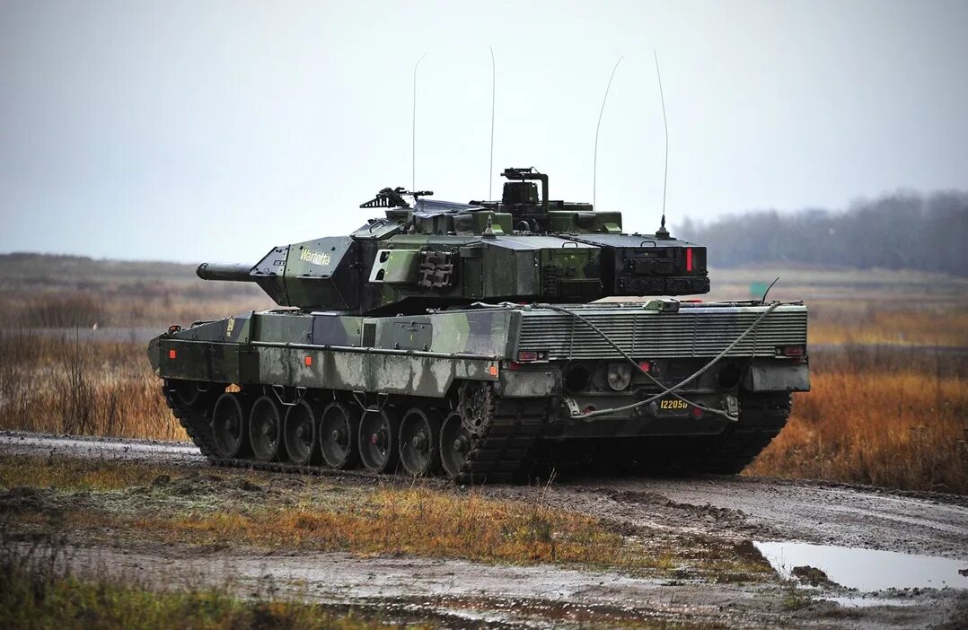 Strv 122b. Танк Stridsvagn 122. Strv 122 танк. Шведский танк Stridsvagn 122. Шведский Strv 122.