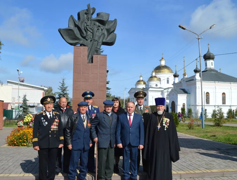 Прогноз погоды мглин. Г Мглин Брянской области. Брянская область Мглин площадь. Достопримечательности Мглина Брянской области. Достопримечательности города Мглина.