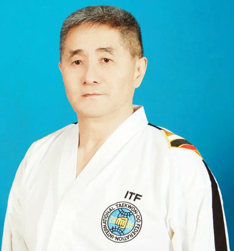 ЮРИЙ ПАК " Успешные люди мира Международный официальный сайт