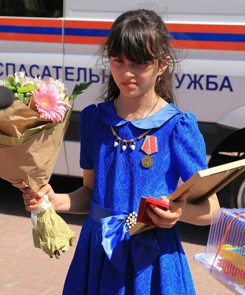 Девочка спасла из пожара. Девочка спасла из пожара