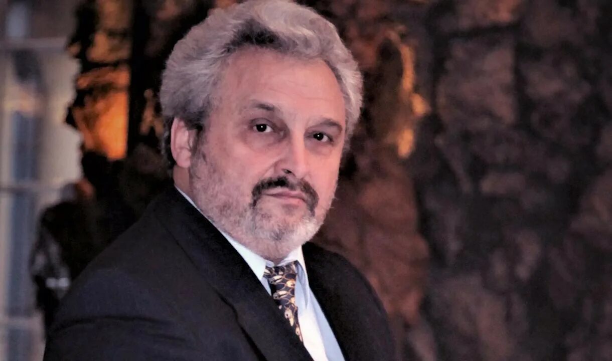 Режиссер оперы. Александров режиссер опера. руководитель театра спб опера. режиссер санкт-петербург.