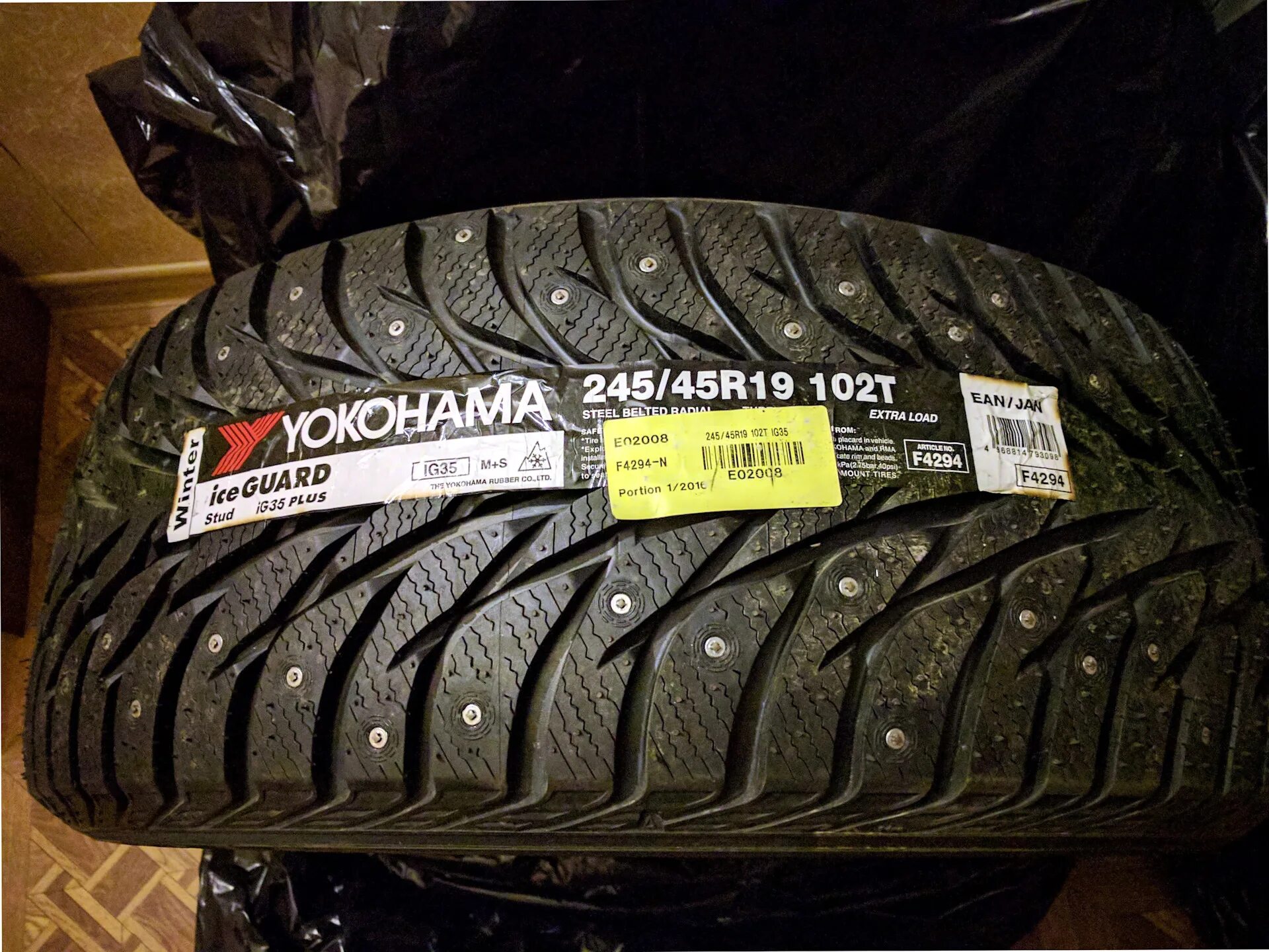 Айс гуард 55. Yokohama Ice Guard ig35. Yokohama Ice Guard Plus ig35. Йокогама айс гуард ig 55 245/45/18. Yokohama Ice Guard stud ig 35 245/45/19.