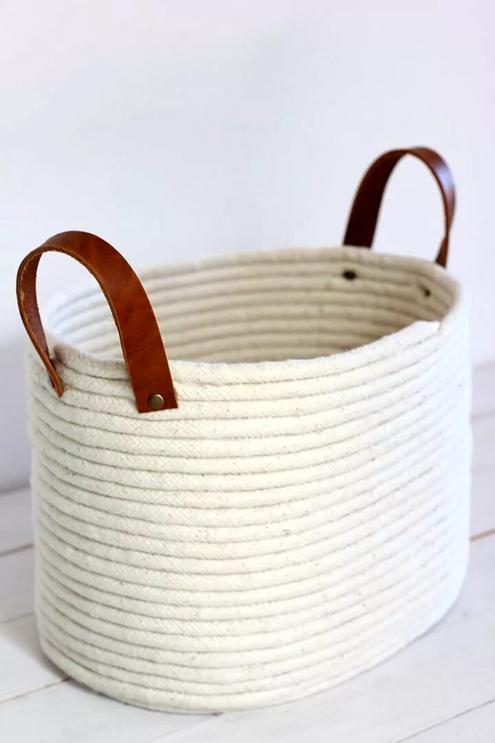 Корзина из джутового каната. Корзина из джута. Сделать корзину из веревок. Корзинка из джутового каната. Корзина из джутового каната.