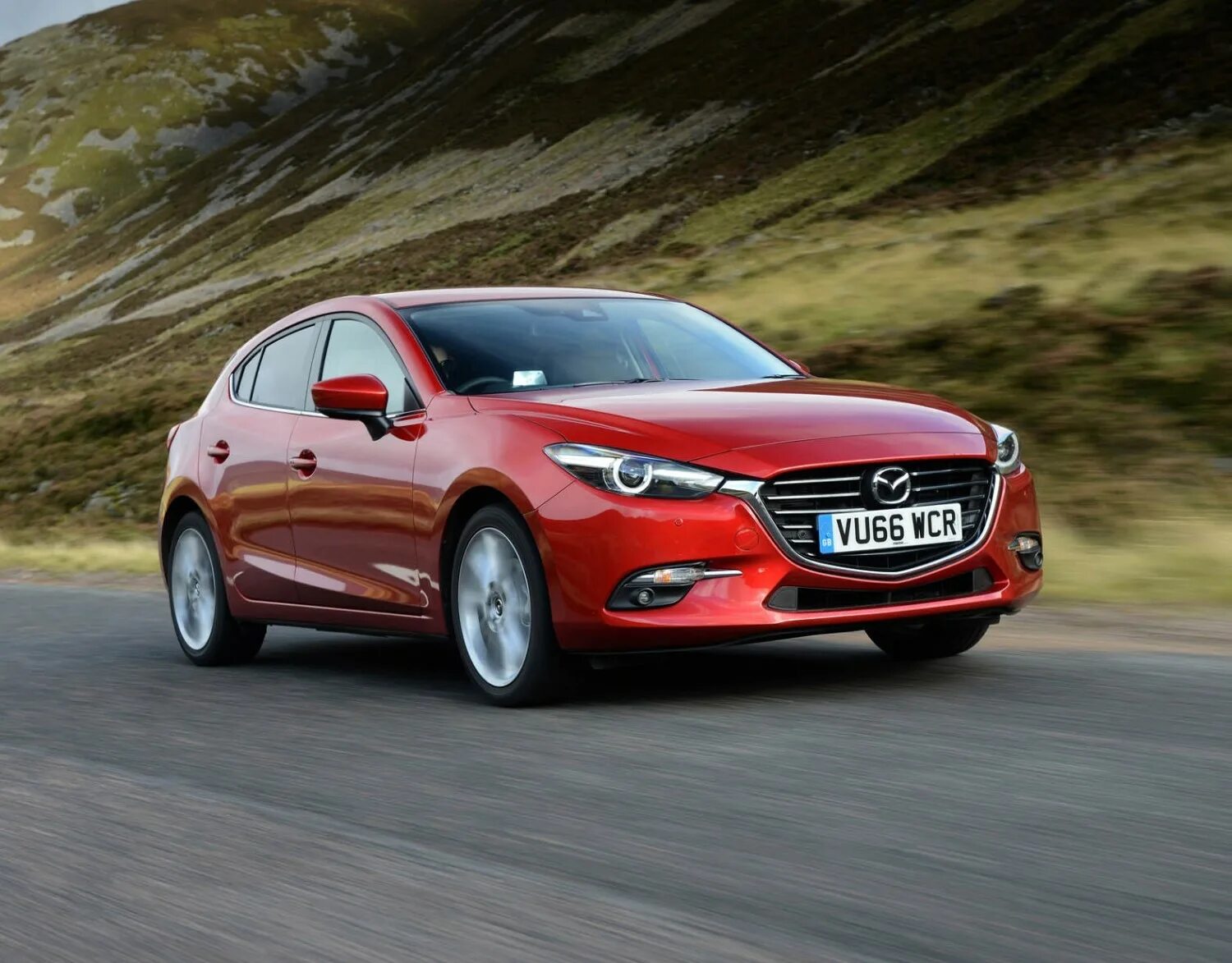 Mazda 3 Hatchback 2016. Мазда 3 хэтчбек 2016. Мазда 3 3 2016. Мазда 6 хэтчбек 2016.