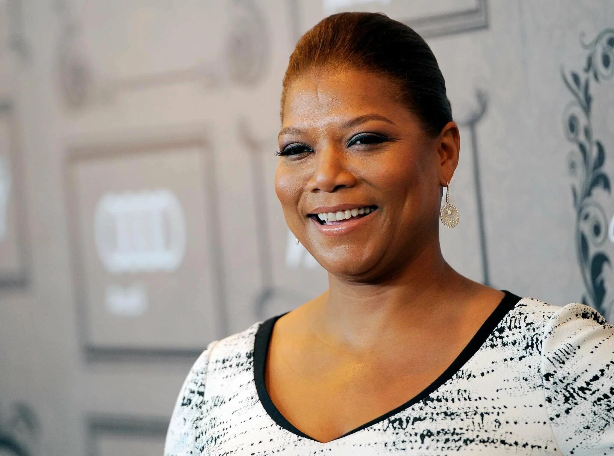 Куин латифа 2000. Queen latifah. Куин латифа. Куин латифа (queen latifah). Куин латиф.