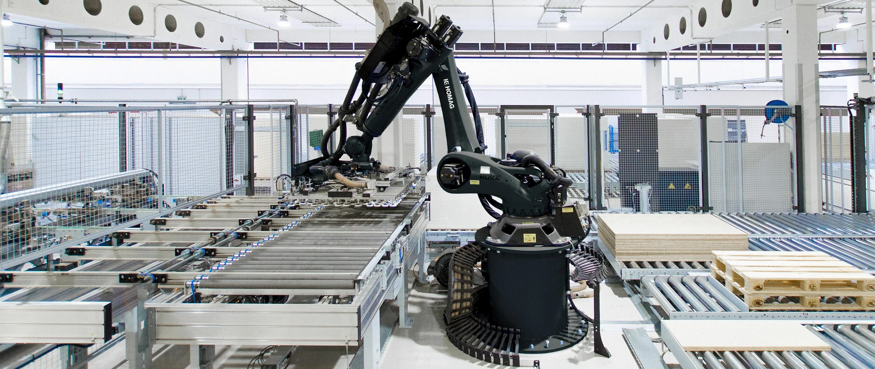 Производство без человека. Роботизированный технический модуль, Тип "универсал-60". Промышленные роботы. Роботы в промышленности. Автоматизация производства.