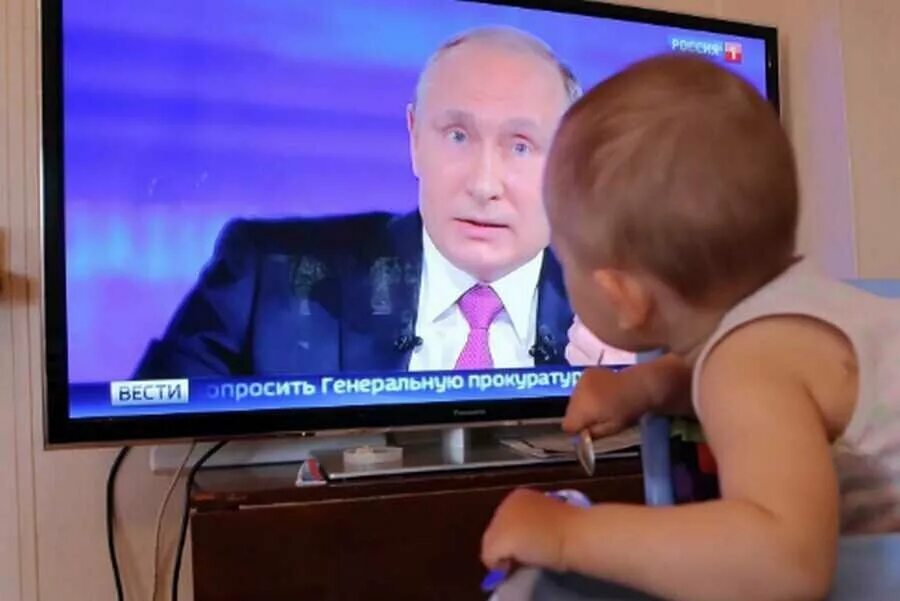 Новые выплаты путиным детям. Путин август. прямая линия с путиным по выплатам детям. путин 1 августа 10 тысяч. младенец сказал путин.
