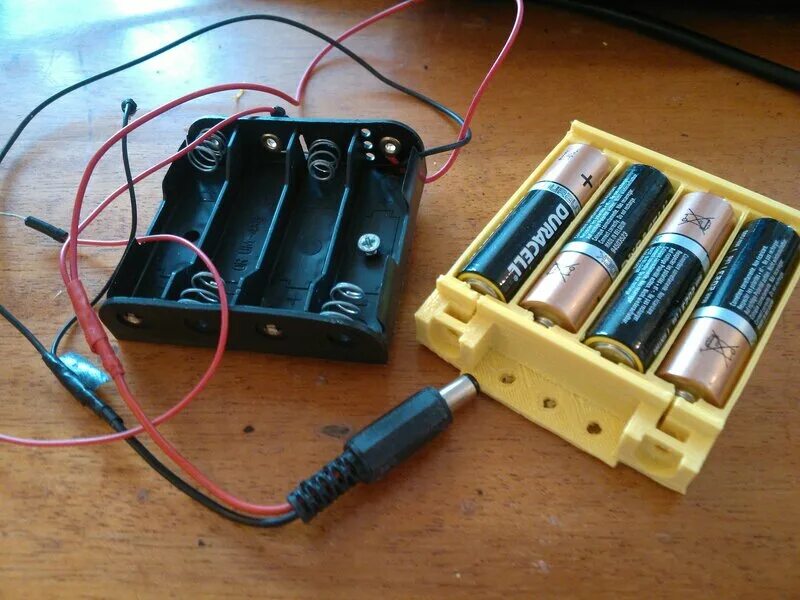 Как сделать аккумулятор из батареек. Блок питания 1.5v вместо батареек.