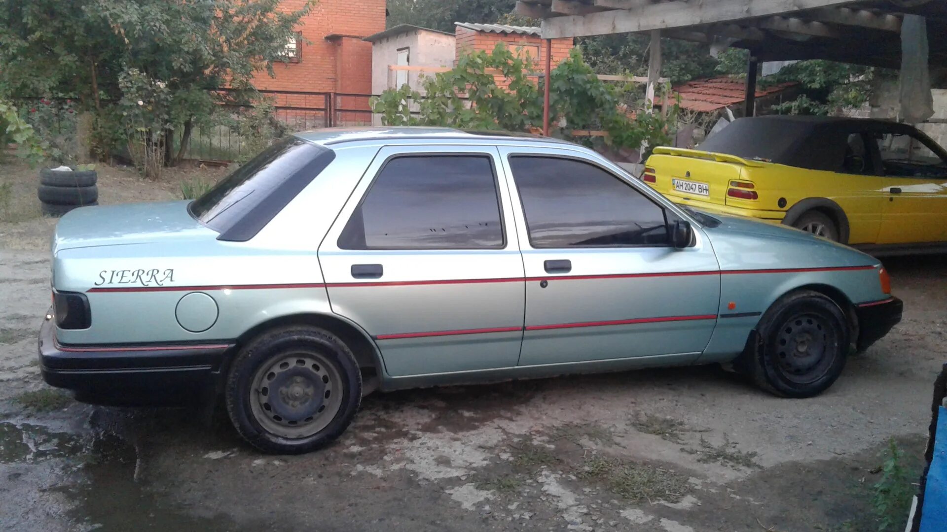 Форд сиерра 1. Ford sierra 1. 8. Бензином форд сиерра. Ford sierra красный.