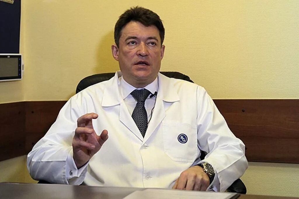 Андрей модестов красноярск. Главный врач онкологии. Каприн герцена андрей дмитриевич. Шишлонов артем михайлович. Каприн андрей дмитриевич главный.