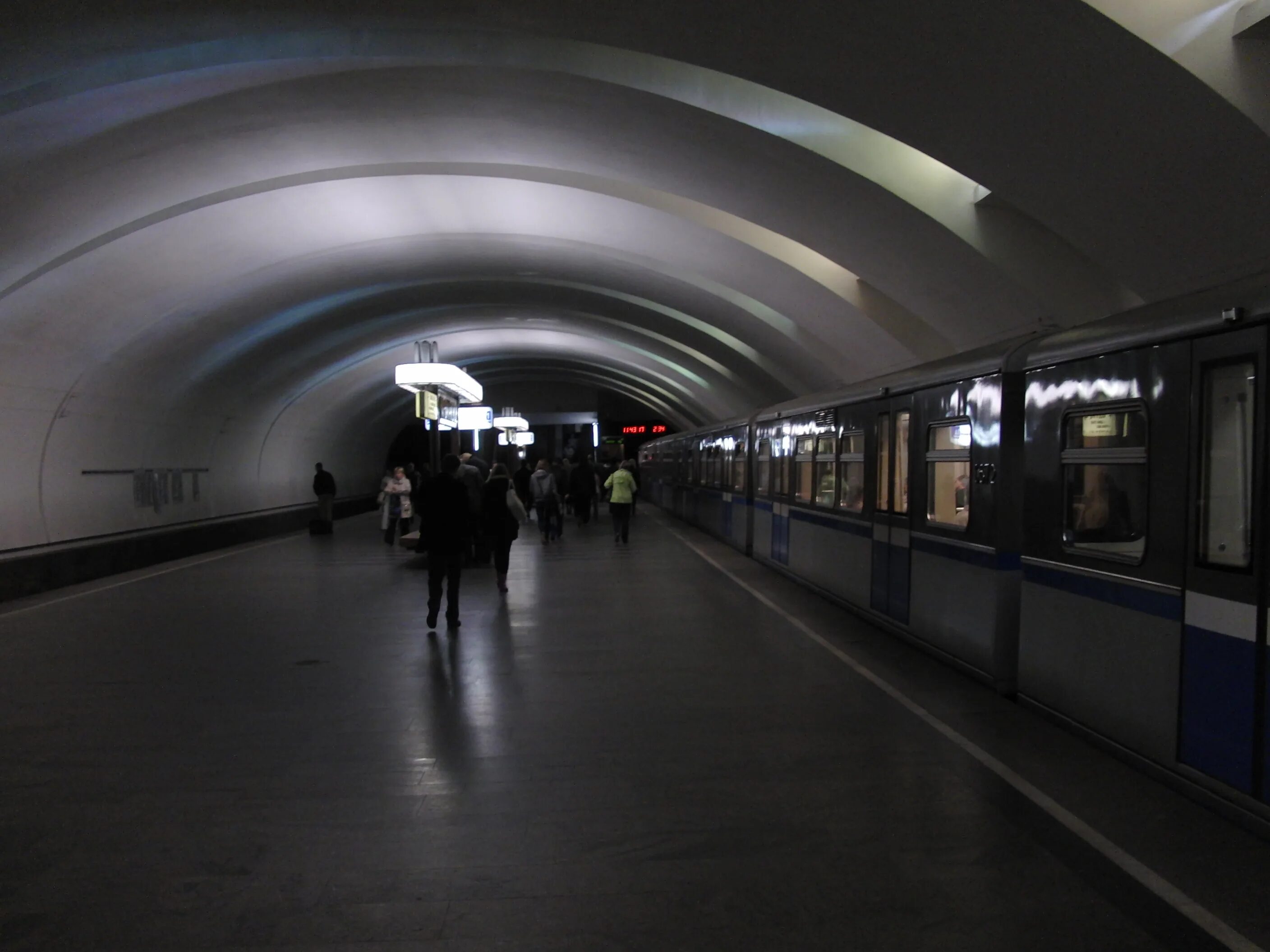 Москва Фотографии № 4.14102 во всех ракурсах (Станция Крылатское)