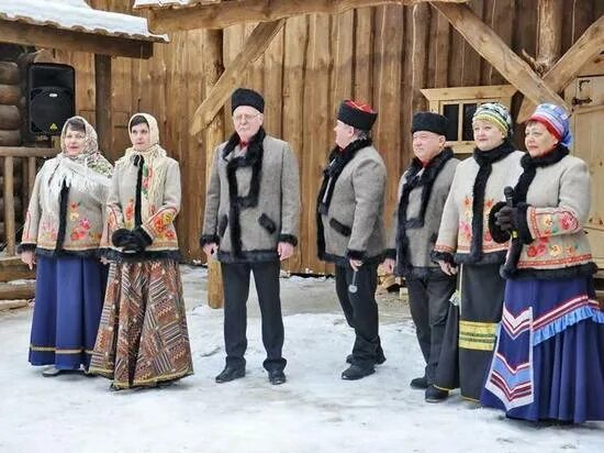 Казачий музей Арамиль жилая изба (курен) - Picture of Aramilskaya Sloboda - Trip