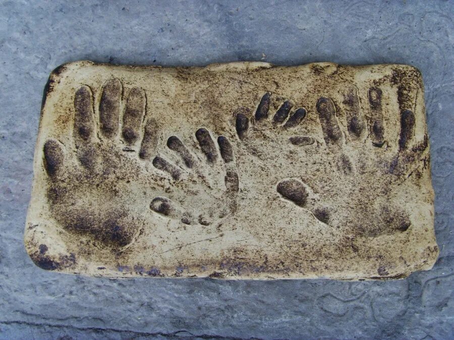 Есть ли отпечатки. Отпечатки пальцев в древности. Дактилоскопия в древности. Отпечатки пальцев на древней керамике. Отпечатки пальца на глиняных табличках.