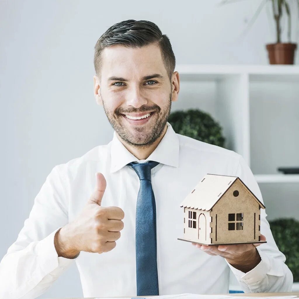 Риэлтор. Фотосессия риэлтора. Показ квартиры. Менеджер по работе с недвижимостью. Риэлтор картинки.