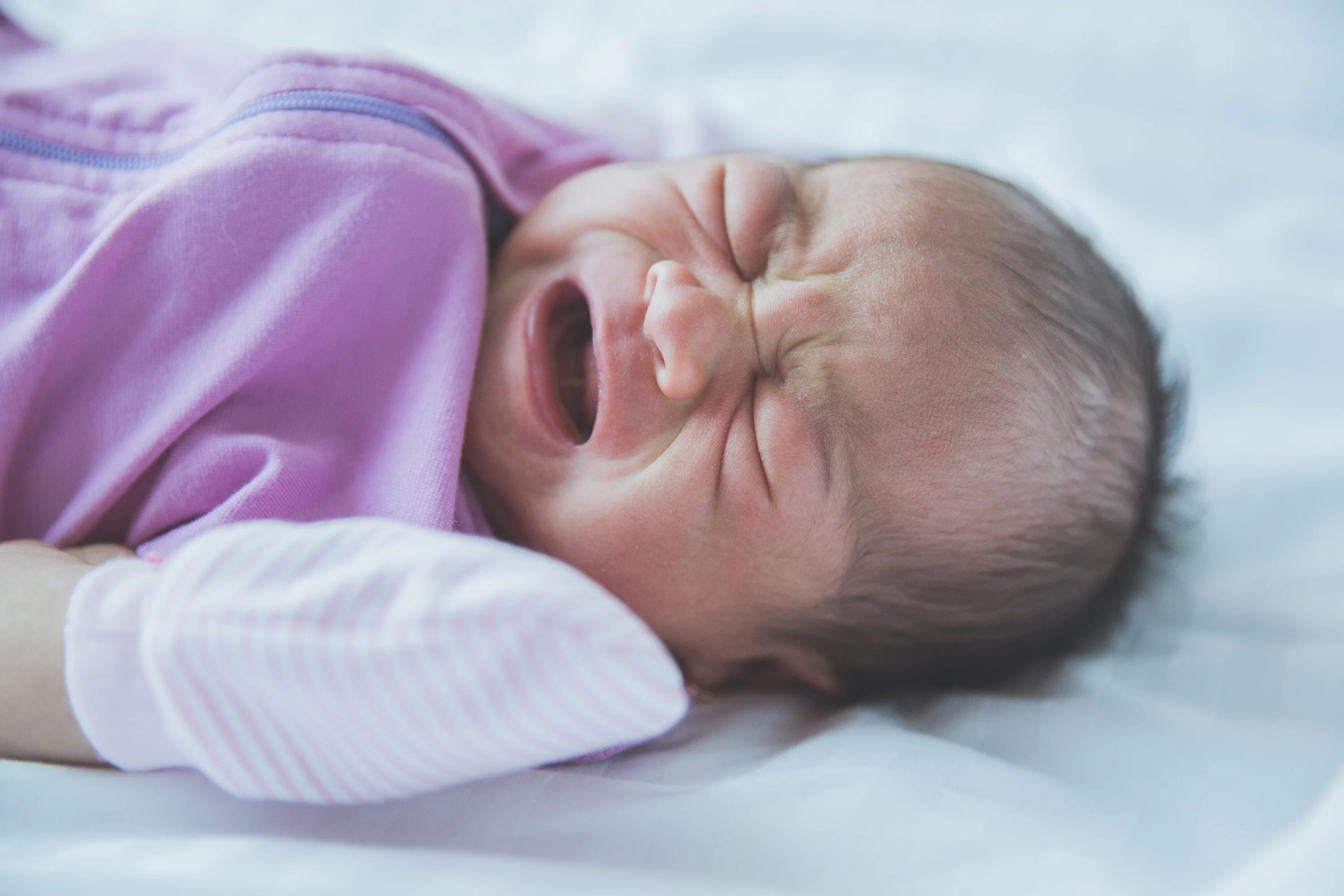 Новорожденные. Патологии ЦНС У новорождённые. Патологии новорожденных детей. Сон плач младенца