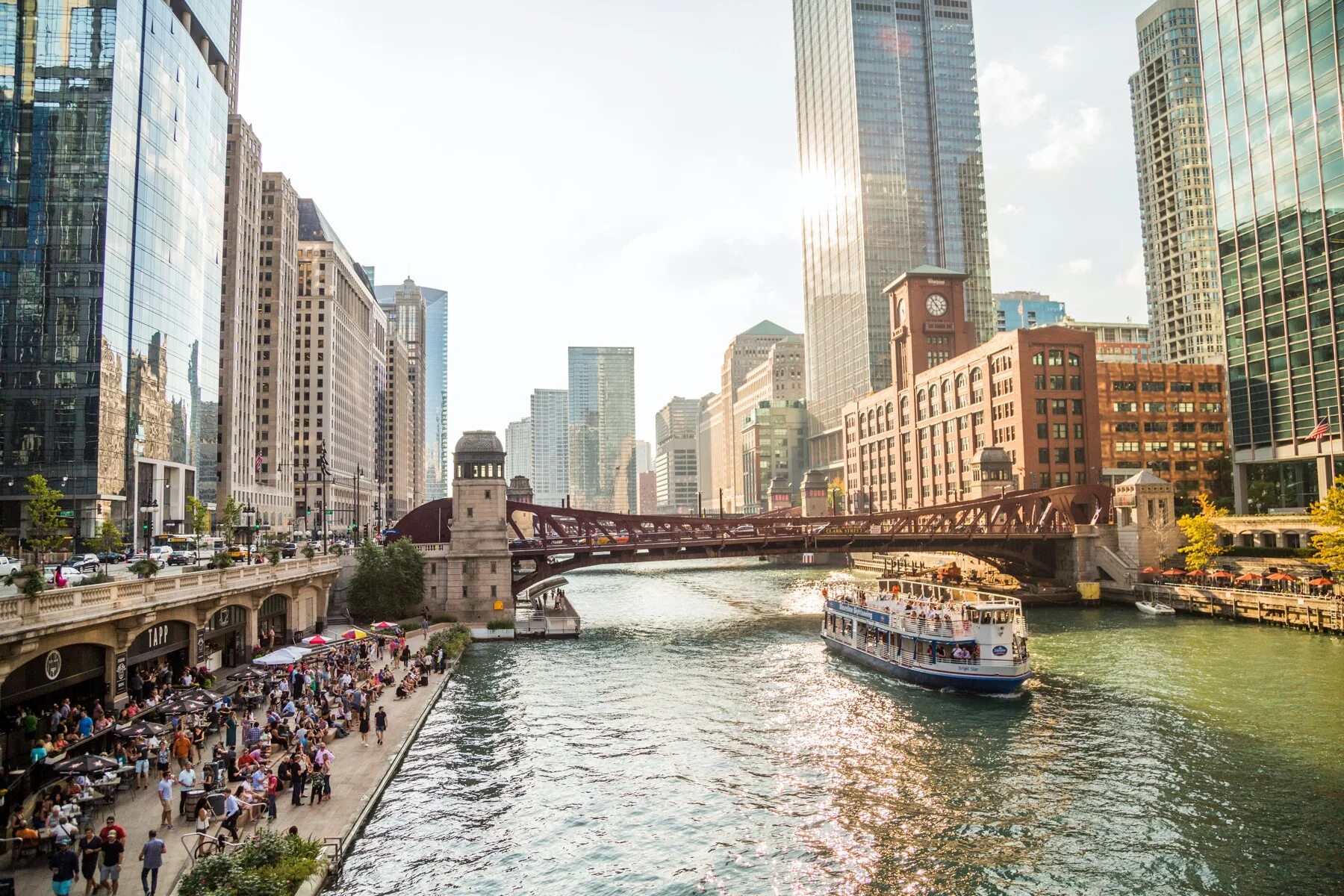 Чикаго. Чикаго Riverwalk. Северная Америка Чикаго. Чикаго (Иллинойс) достопримечательности. Площадь Чикаго.