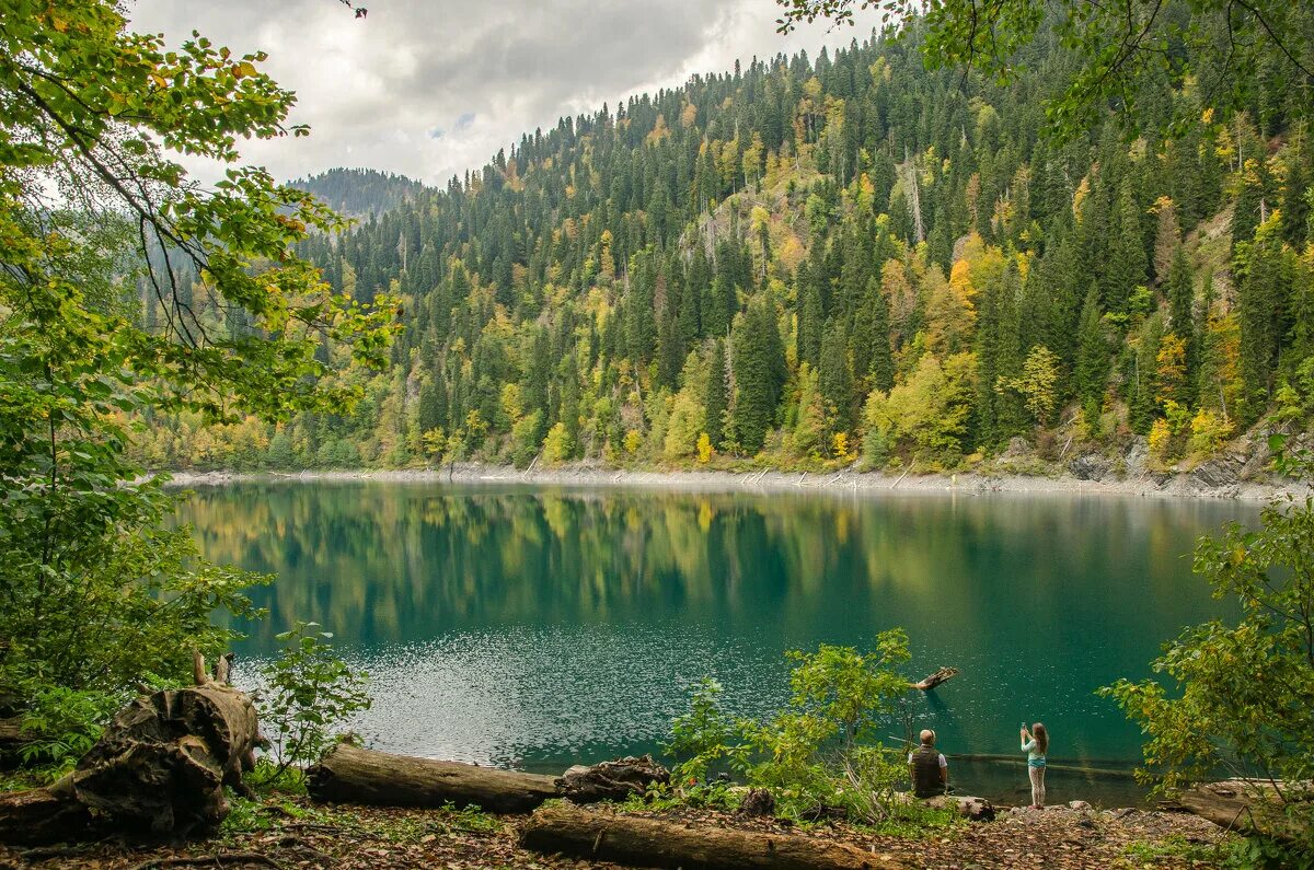 Рицинский заповедник (озеро рица). Озеро рица абхазия малая рица. Малая рица абхазия фото. Малая рица. Малая рица абхазия.