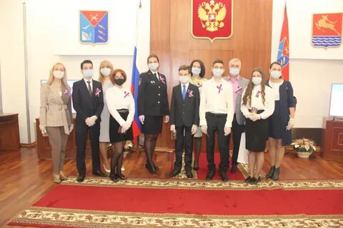 Вручение паспортов в торжественной обстановке