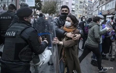 Турция выходит