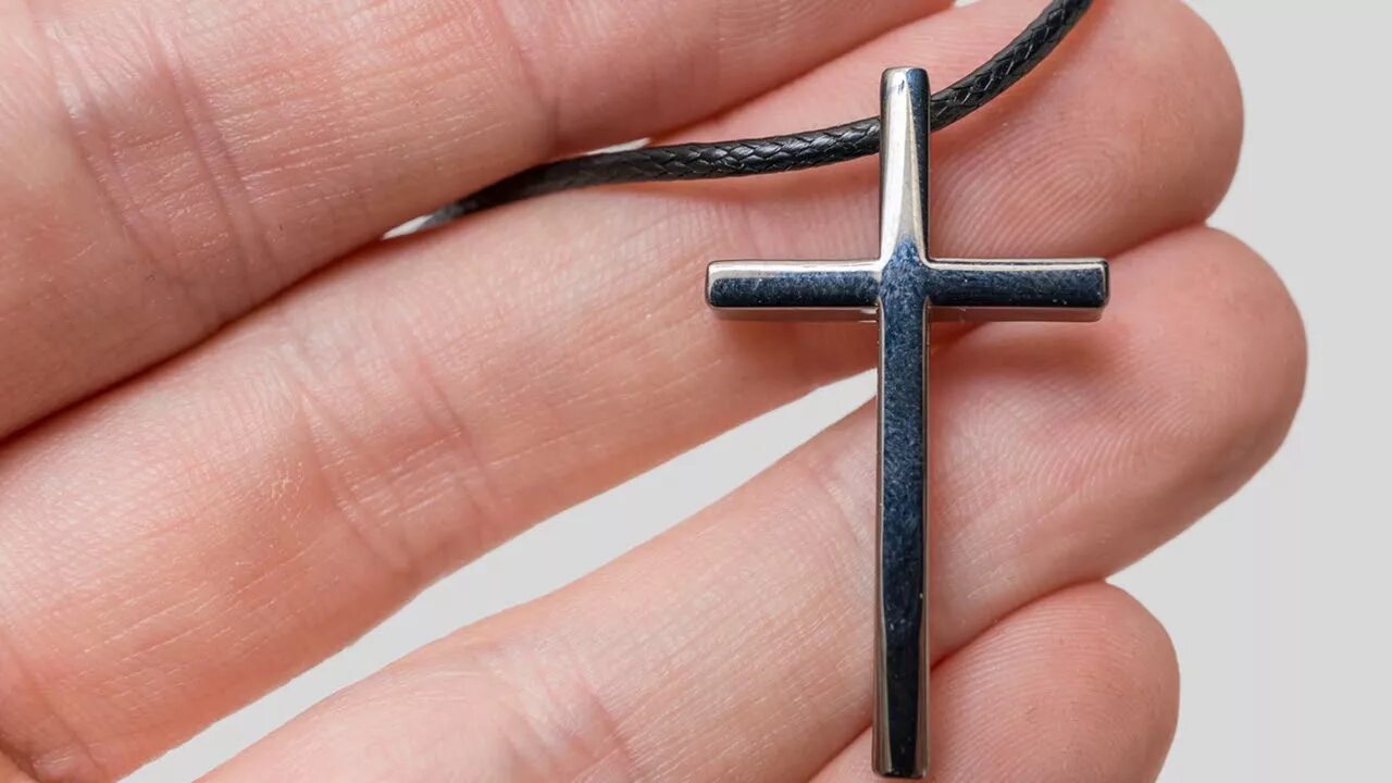 Крестик на ладони. Сон чужой крестик. Сон чужой крестик. Сон чужой крестик. Крестик потерялся.