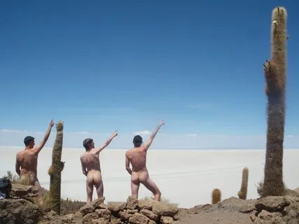 Slideshow 10 destinations in the world where being nude is.