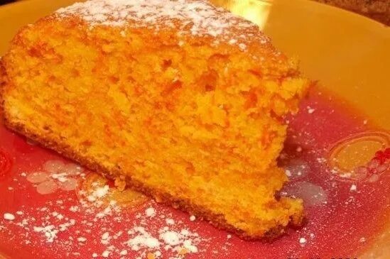 Рецепт вкусного пирога из моркови. Пирог морковник обыкновенный. рецепт морковного манника. морковный бисквит рецепт на кефире. как приготовить морковный бисквит.