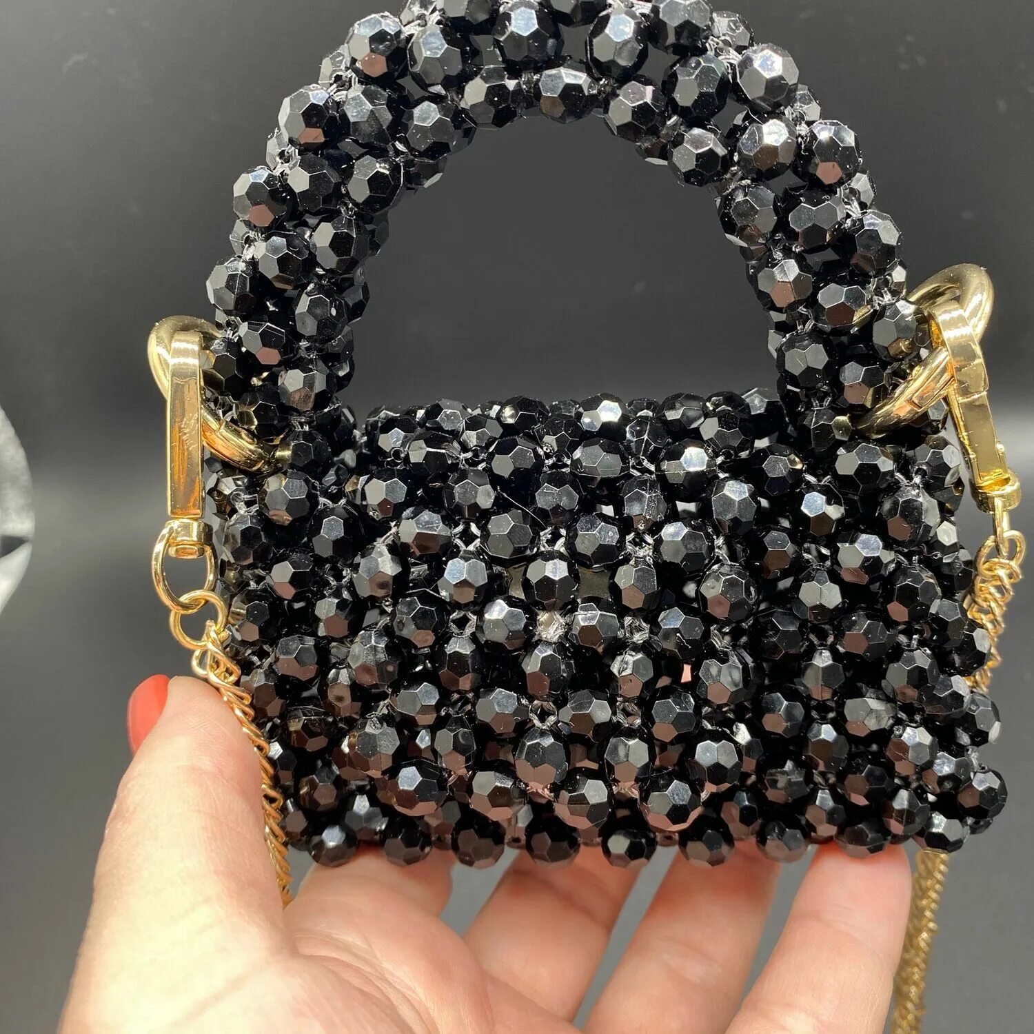 Сумка lady dior total grey. Сумка из хрусталя. Сумка из хрусталя. Клатч женский вечерний серебристый. Сумка из декоративного хрусталя madame chatelet.