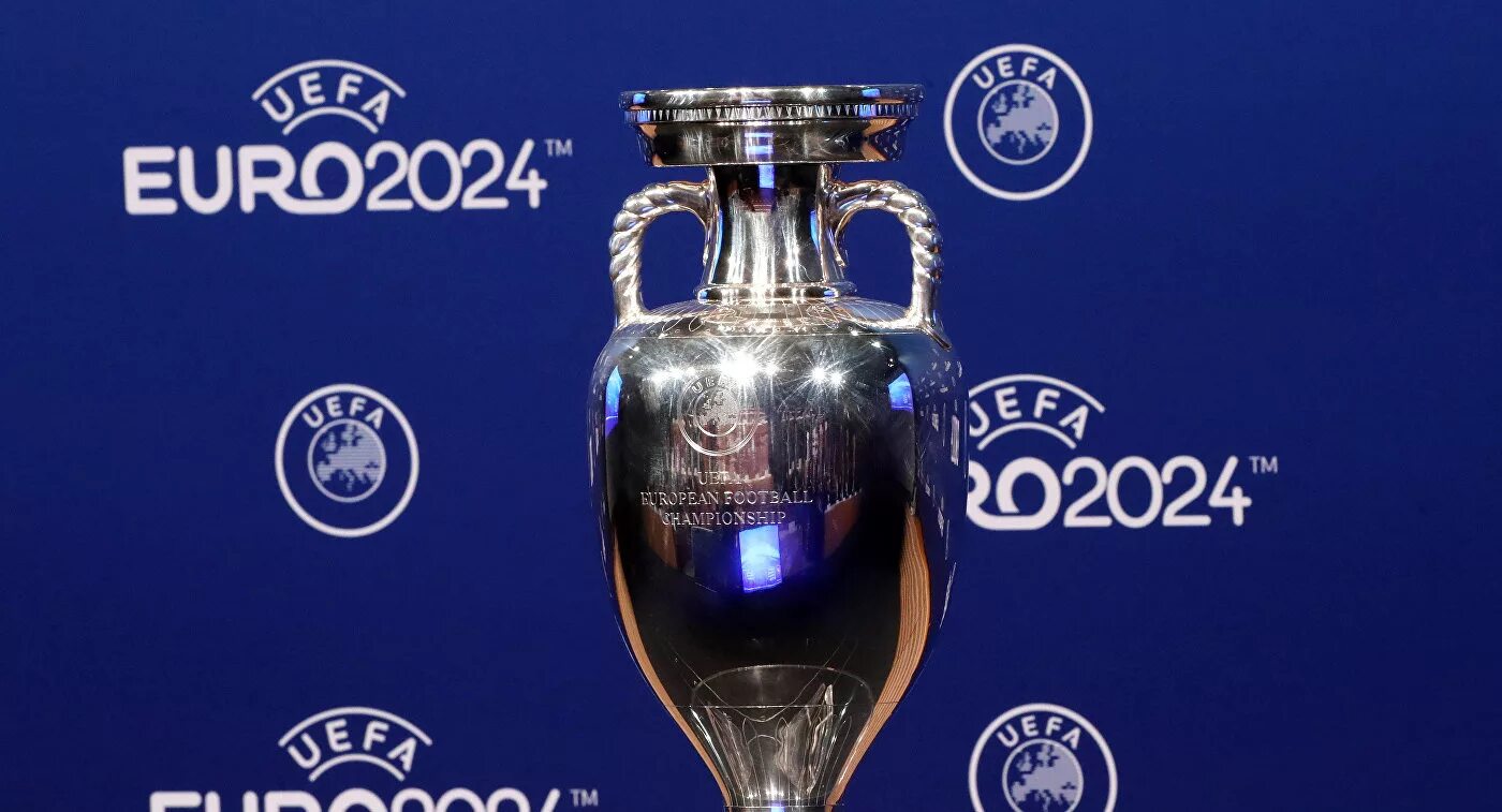 Euro 2024 cup. Uefa euro 2024 ticket. Euro 2024. Уефа евро 2024 мяч. Монета чемпионат европы 2020.