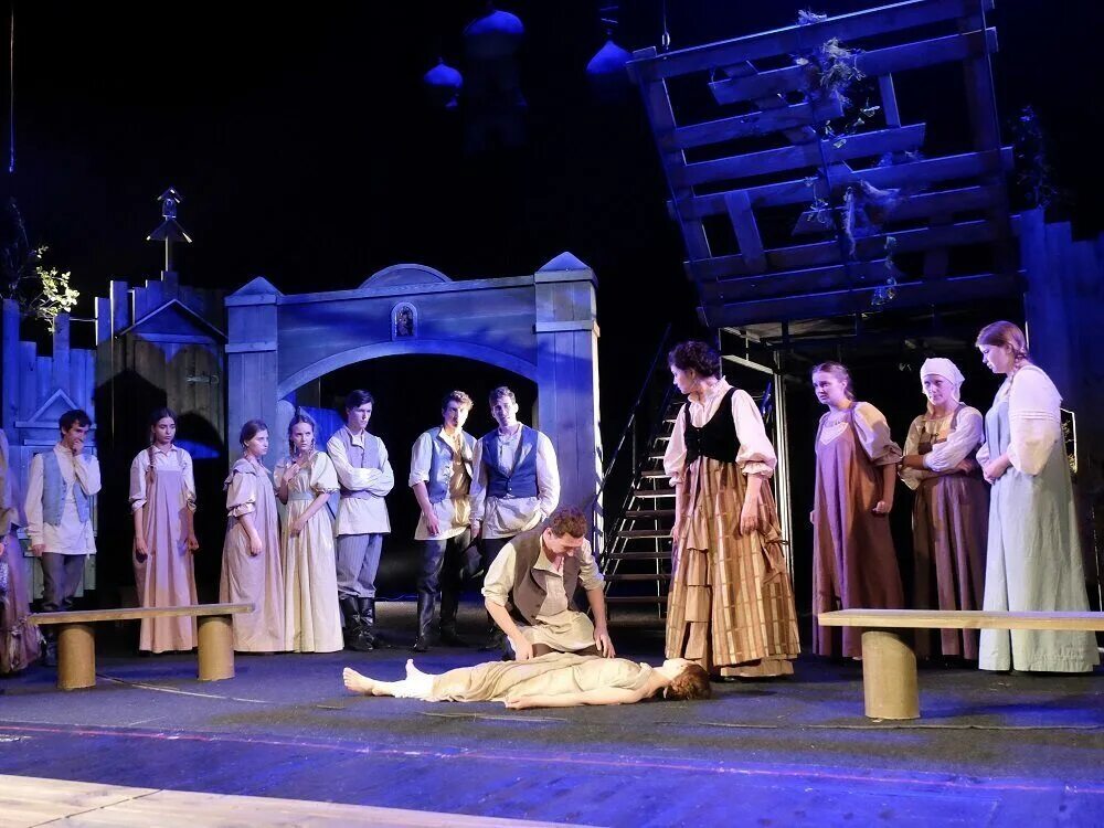 театр островского. театр островского спектакль. театр гроза островский катерина. малый театр пьесы островского. костромской театр островского никитина.