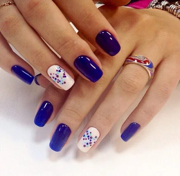 Идеи дизайна ногтей - фото,видео,уроки,маникюр! Blue and white nails, Blue nails