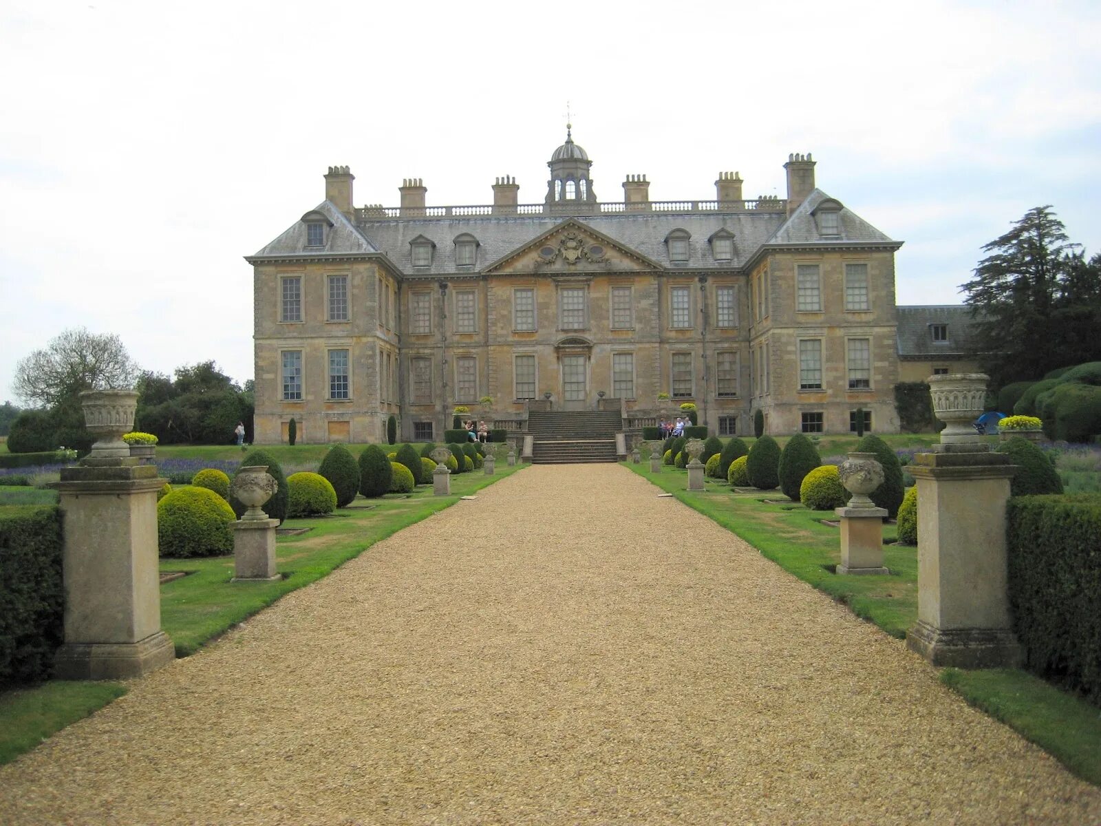 Графство кент севеноукс. Норфолк (графство в англии). Поместье в девоне сильверстоун. Родовое поместье дианы спенсер. Поместье в английском стиле.