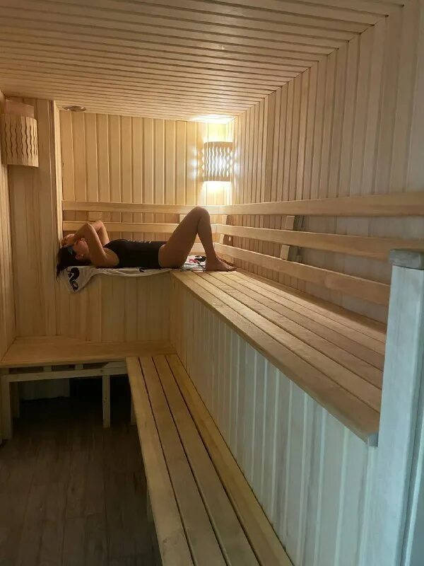 фотосессия в бане. для сауны. 2 на 2. девушки в парилке. парилка в бане.