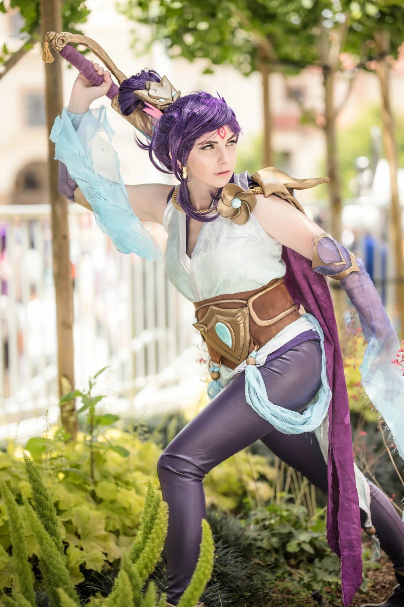 Sword soaring. Фиора косплей. fiora певица. soaring sword fiora.