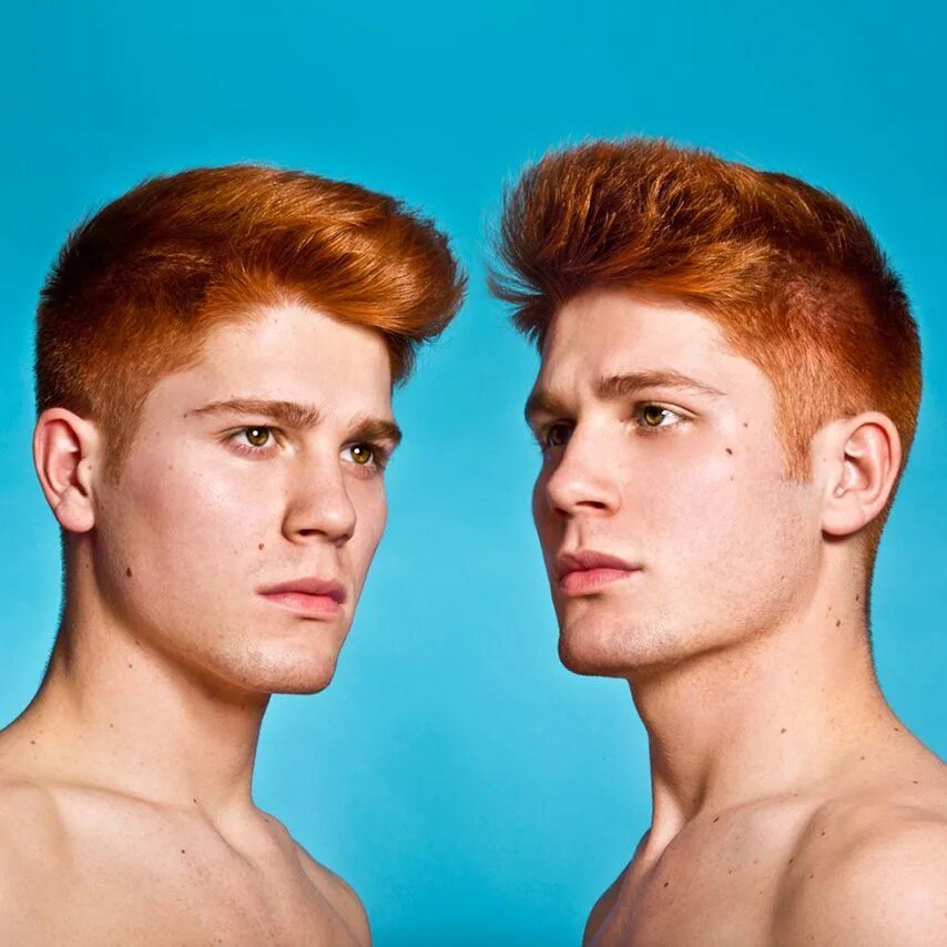 Мужчина близнецы. Рыжие братья. Рыжие Близнецы мальчики. Рыжие Близнецы парни. Рыжий цвет волос парни Близнецы.