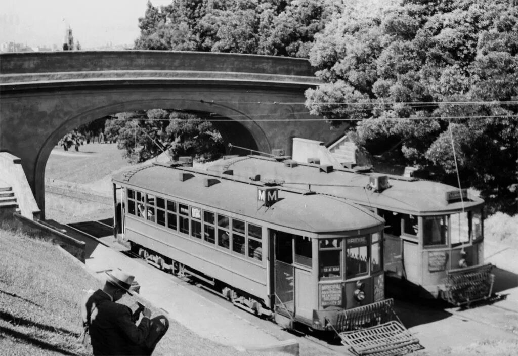 Last public. Вокзал в Сан Франциско 1970. San Francisco Streetcar. Сан Франциско 1961 500 000 людей. Tokyo Streetcar Strike of 1912.