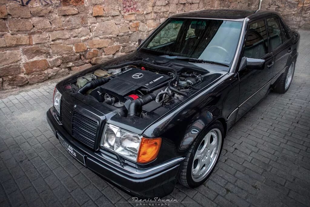 Купить мерседес 124 с пробегом. Mercedes Benz w124 Brabus. Mercedes Benz w124 e500. Mercedes w124 e500. Мерседес 124 Брабус.