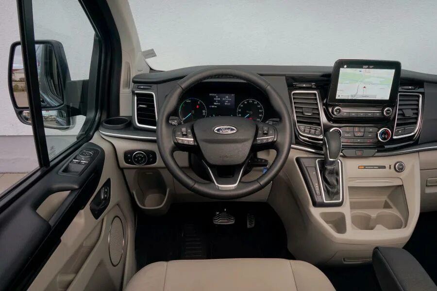 Custom 2019. Ford tourneo custom 2019. ford tourneo custom 2017 салон. ford tourneo custom 2025. форд турнео кастом 2019.