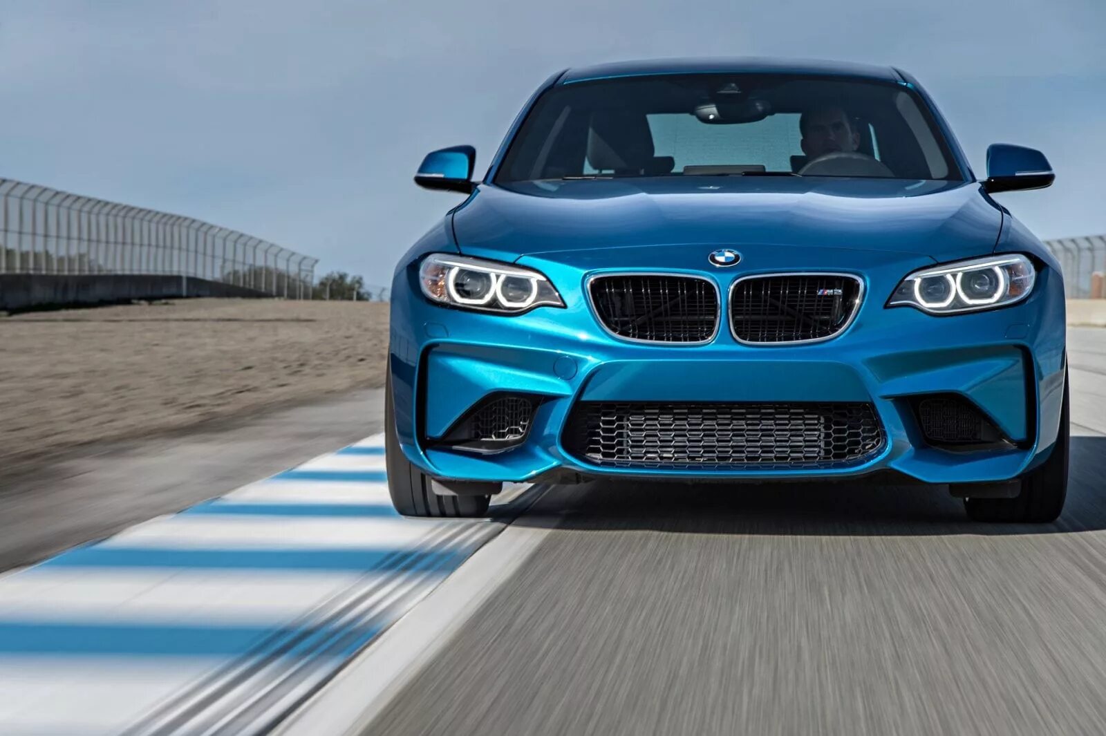 Bmw m tech. BMW m2. BMW m2 дорестайлинг. BMW m2 2016. BMW m2 2013.