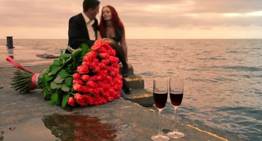 Закрой для злобы сердце песня. Море и цветы свидание. Романтическое завершение. Цветы на свидание. Картинка девушка и парень и море цветы.