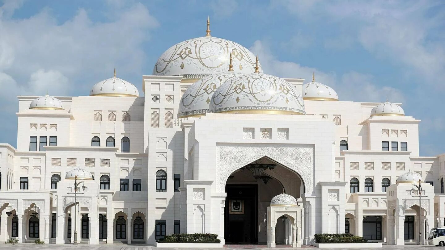 Аль куз. Каср аль ватан абу даби. президентский дворец каср аль-ватан. дворец президента абу даби. резиденция шейха в абу даби.