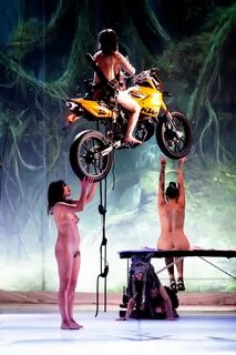 Florentina Holzinger (DE/NL/AT) TANZ. 