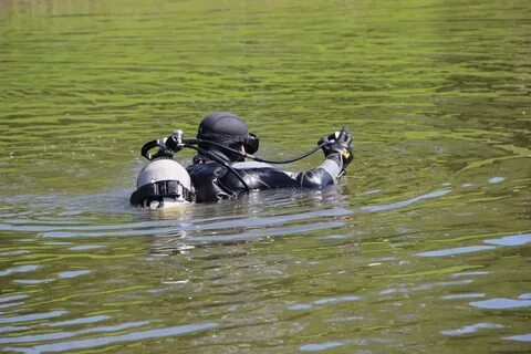 Нашли водолаза
