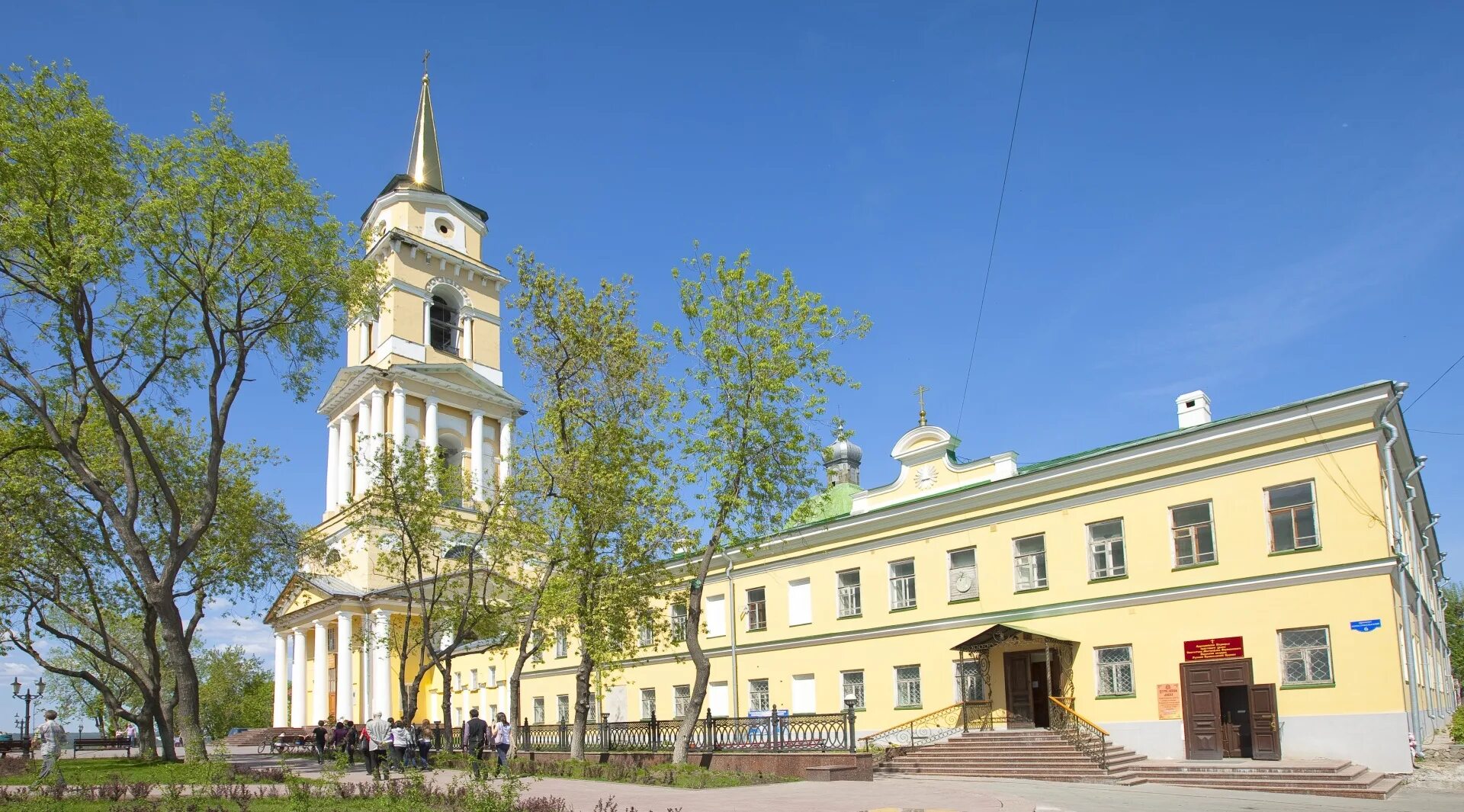 Художественная галерея пермь. Пермь художествен. Пермская художественная галерея внутри. Картинная галерея компрос пермь. Пермь художествен.