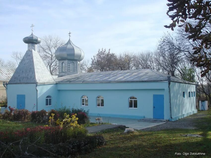 Храм Покрова Пресвятой Богородицы Новоблагодарное. Храм Покрова Пресвятой Богородицы Ставропольский край. Село Новоблагодарное Предгорного района Ставропольского края. Новоблагодарное Предгорный район храм.